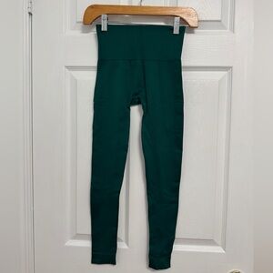 SET ACTIVE Sculptflex Leggings in Green